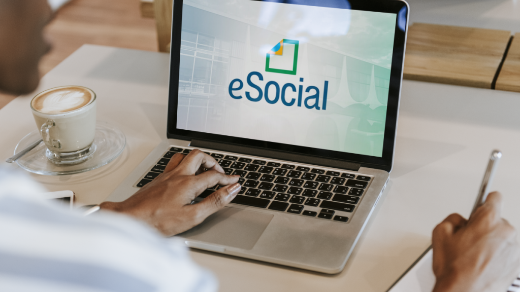 eSocial: 5 dicas para empresas entrarem em conformidade até julho