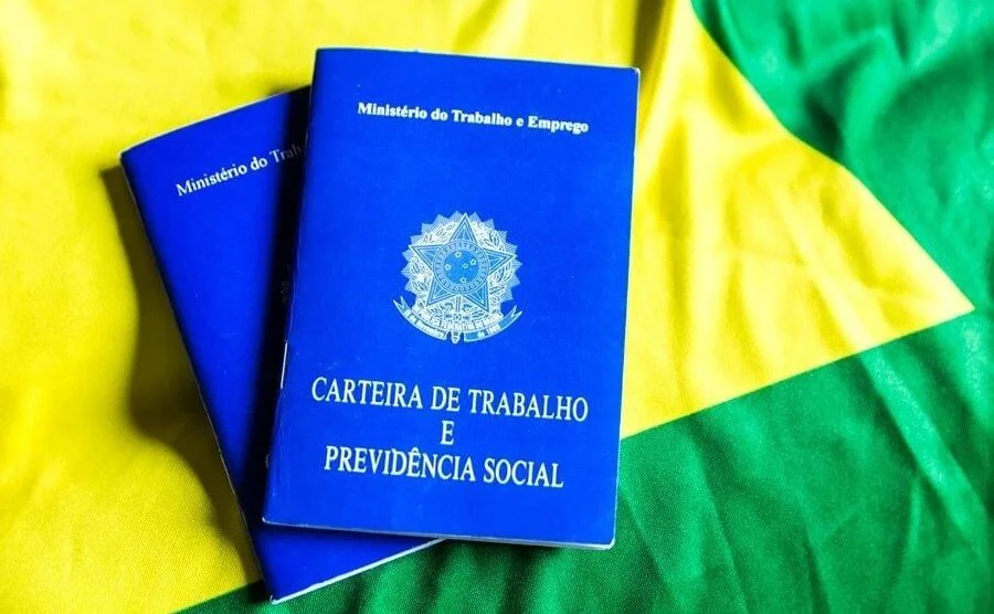 Lei nº 15.377/2026 altera a CLT e cria novas obrigações para as empresas
